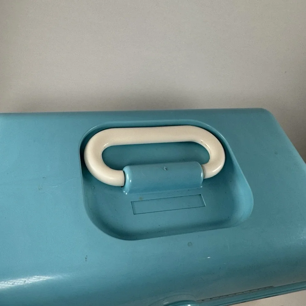 Vintage Caboodles Makeup Case Blue White 90s Cosmetic Organizer Mirror Latch Box